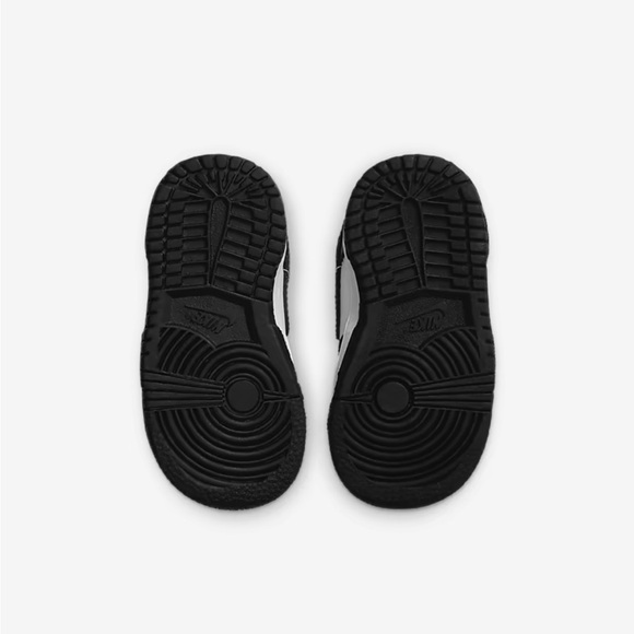 NWT Nike Dunk Low Panda Baby - Picture 5 of 14